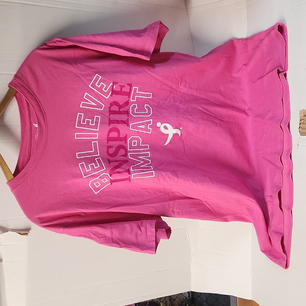 EUC Susan Komen Believe Inspire Impact Women's sz XL Tshirt